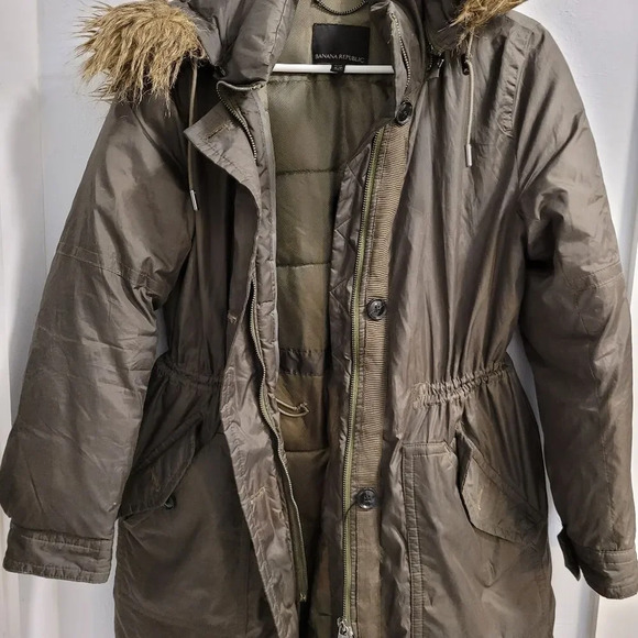 Banana Republic Women's WinterJacket, Army Green, Petite Small - Great Condition - Picture 2 of 10